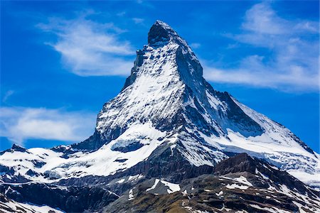 simsearch:700-07802605,k - The snow coverd Matterhorn mountain on a sunny day at Zermatt, Switzerland Stock Photo - Rights-Managed, Code: 700-08986359