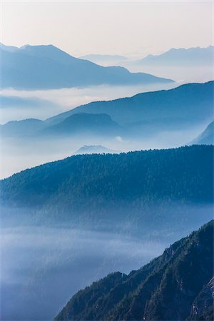 repeating lights - Misty fog over the Dolomites near The Three Peaks of Lavaredo (Tre Cime di Lavaredo), Auronzo di Cadore, Italy Stock Photo - Rights-Managed, Code: 700-08986642