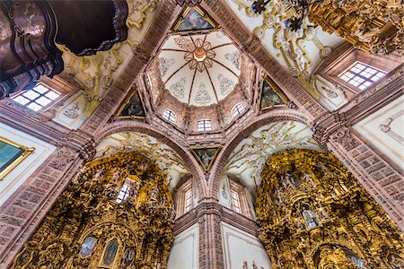 Interior of the Templo Valenciana Church showing the ornate ceiling and the gilded carvings, Guanajuato City, Mexico Stock Photo - Rights-Managed, Code: 700-09071044