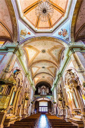 The ornate, Baroque interior of the Parroquia of Our Lady of Sorrows in Dolores Hidalgo Cradle of National Independence, Guanajuato State, Mexico Stock Photo - Rights-Managed, Code: 700-09071066