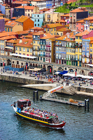 simsearch:700-07849673,k - Tour boat and waterfront in Porto, Norte, Portugal Stock Photo - Rights-Managed, Code: 700-09226634
