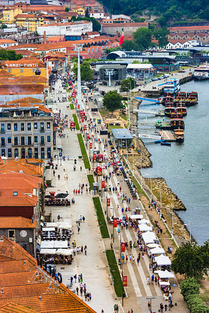 simsearch:700-07849673,k - Overview of waterfront and docks in Porto, Norte, Portugal Stock Photo - Rights-Managed, Code: 700-09226632
