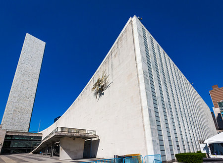 simsearch:600-05523292,k - United Nations Headquarters in New York City, New York, USA Stock Photo - Rights-Managed, Code: 700-09226831
