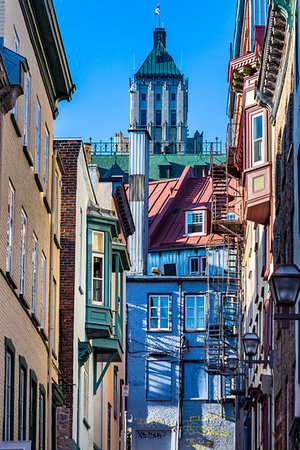 simsearch:700-03739482,k - Street scene with traditional buildings in Old Quebec, Quebec City, Quebec, Canada Stock Photo - Rights-Managed, Code: 700-09226868