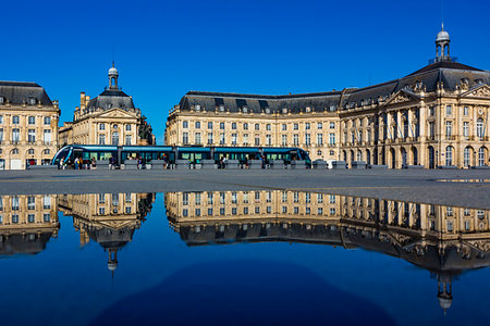 simsearch:841-06501064,k - Bordeaux Tram in front of the Place de la Bourse with the Miroir d'eau in Bordeaux, Gironde, France Stock Photo - Rights-Managed, Code: 700-09236300