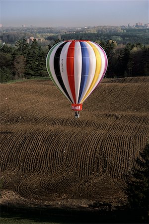 simsearch:700-00056968,k - Hot Air Ballooning Ontario, Canada Stock Photo - Rights-Managed, Code: 700-00001575