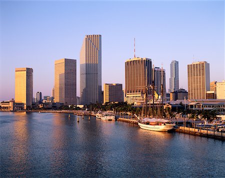simsearch:700-00078908,k - Bayside Marketplace and City Skyline Miami, Florida, USA Stock Photo - Rights-Managed, Code: 700-00018546