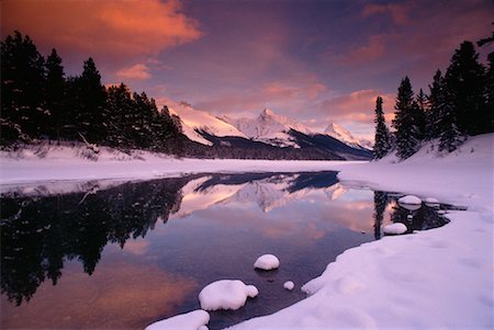 simsearch:700-00549253,k - Sunset, Maligne Lake Jasper National Park Alberta, Canada Stock Photo - Rights-Managed, Code: 700-00010804