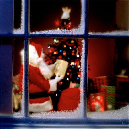 santa window - Santa Claus Stock Photo - Rights-Managed, Code: 700-00012151