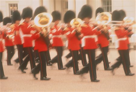 simsearch:841-07205349,k - Queen's Guard, Buckingham Palace London, England Stock Photo - Rights-Managed, Code: 700-00024249
