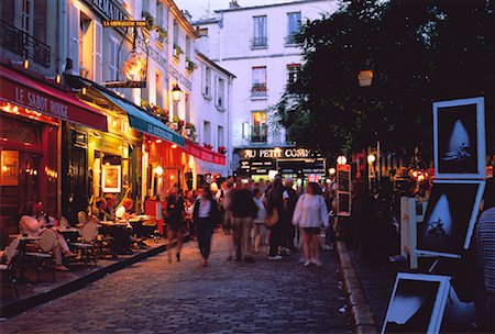 simsearch:700-03622861,k - Montmartre at Dusk Paris, France Stock Photo - Rights-Managed, Code: 700-00025116