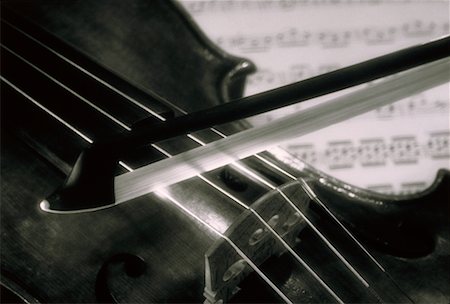 simsearch:6102-03748485,k - Close-Up of Violin with Sheet Music Stock Photo - Rights-Managed, Code: 700-00025984