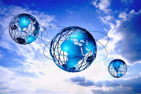simsearch:700-00028889,k - Trois Globes de fil affichant les Continents du monde dans le ciel Photographie de stock - Rights-Managed, Code: 700-00028977