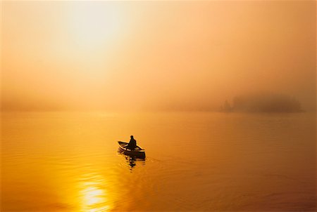 simsearch:700-00031838,k - Man in Canoe at Sunrise Diamond Lake, Temagami Ontario, Canada Stock Photo - Rights-Managed, Code: 700-00022471