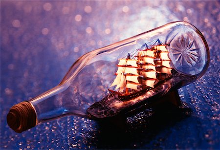 ship in a bottle - Ship in a Bottle Stock Photo - Rights-Managed, Code: 700-00034941