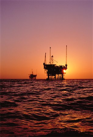 simsearch:700-00079259,k - Offshore Oil Drills at Sunset California, USA Foto de stock - Con derechos protegidos, Código: 700-00035863