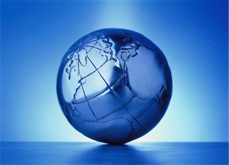 simsearch:700-00045162,k - Metal Globe Atlantic Ocean Stock Photo - Rights-Managed, Code: 700-00045163