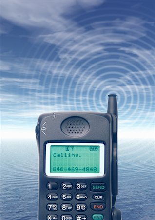 simsearch:700-00025806,k - Cell Phone, Sky and Water Stock Photo - Rights-Managed, Code: 700-00040304