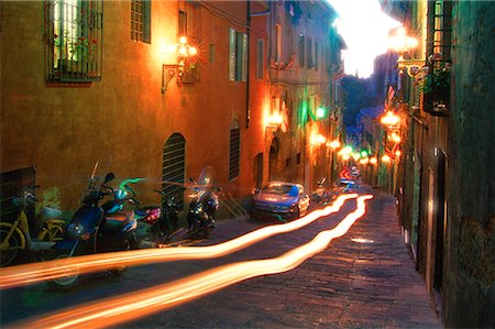 simsearch:700-06407961,k - Light Trails on Street at Dusk Siena, Tuscany, Italy Stock Photo - Rights-Managed, Code: 700-00043171