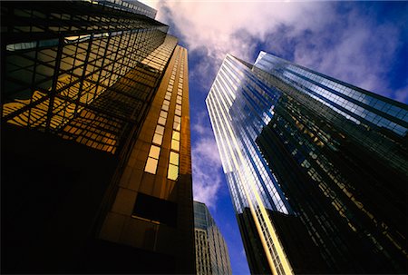 simsearch:700-00082181,k - Looking Up at Office Towers Toronto, Ontario, Canada Stock Photo - Rights-Managed, Code: 700-00043246