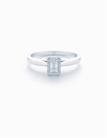 simsearch:694-03783247,k - Diamond Ring Stock Photo - Rights-Managed, Code: 700-00056294