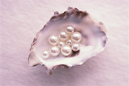 simsearch:700-00023167,k - Pearls in Oyster Stock Photo - Rights-Managed, Code: 700-00056740