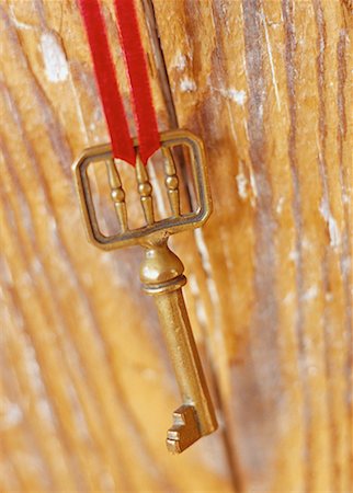simsearch:700-00023730,k - Close-Up of Skeleton Key and Wooden Surface Stock Photo - Rights-Managed, Code: 700-00065109