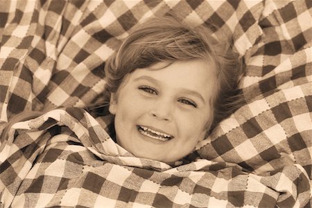 simsearch:700-00088996,k - Portrait of Girl Covered in Blanket Stock Photo - Rights-Managed, Code: 700-00065858
