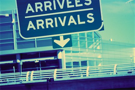 Arrival Sign at Dorval International Airport Montreal, Quebec, Canada Foto de stock - Con derechos protegidos, Código: 700-00068410