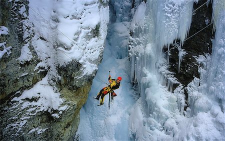 simsearch:841-07083087,k - Man Ice Climbing, Johnston Canyon Banff National Park, AB, Canada Stock Photo - Rights-Managed, Code: 700-00060902