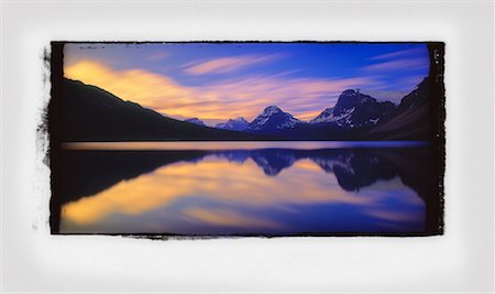 simsearch:700-00016300,k - Sunrise over Mountains and Bow Lake, Banff National Park Alberta, Canada Stock Photo - Rights-Managed, Code: 700-00062621