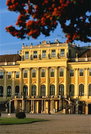 schonbrunn palace garden vienna austria - Schoenbrunn Palace Vienna, Austria Stock Photo - Rights-Managed, Code: 700-00062735