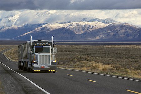 simsearch:700-00068576,k - Transport Truck on Highway 20 Idaho, USA Stock Photo - Rights-Managed, Code: 700-00078085