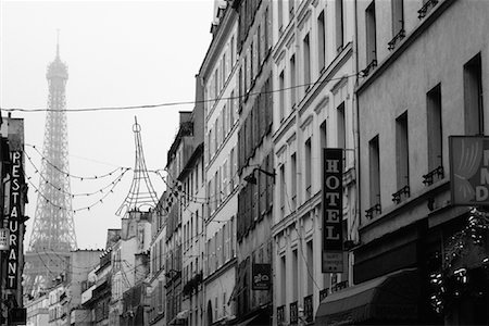 Buildings and Eiffel Tower Paris, France Foto de stock - Con derechos protegidos, Código: 700-00078331