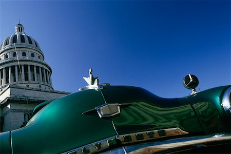 Antique Car and El Capitolio Havana, Cuba Stock Photo - Rights-Managed, Code: 700-00078620