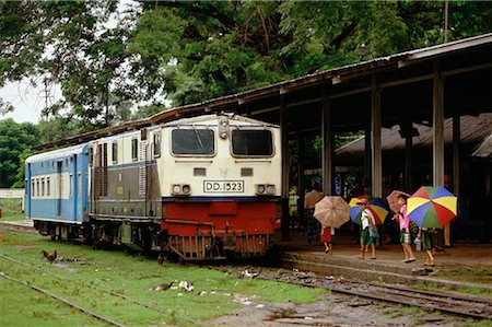 simsearch:700-00082932,k - Train near Irrawaddy River North of Mandalay, Myanmar Stock Photo - Rights-Managed, Code: 700-00071438