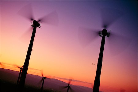 simsearch:700-02080084,k - Éoliennes au coucher du soleil Photographie de stock - Rights-Managed, Code: 700-00072507