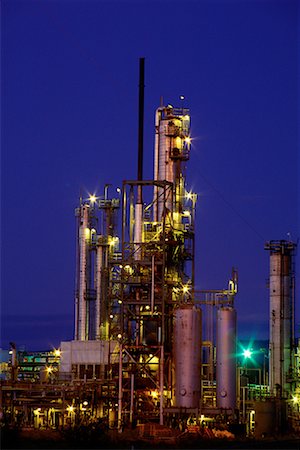 simsearch:700-08683758,k - Oil Refinery at Night Prince George, British Columbia Canada Stock Photo - Rights-Managed, Code: 700-00084434