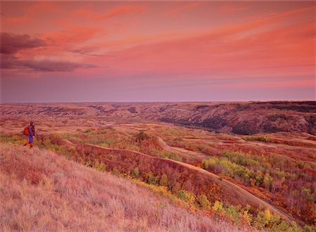 simsearch:700-00549262,k - Hiker at Dry Island Buffalo Jump Provincial Park Alberta, Canada Stock Photo - Rights-Managed, Code: 700-00084892