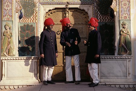 simsearch:700-02957995,k - Trois gardes au City Palace de Jaipur, Rajasthan, Inde Photographie de stock - Rights-Managed, Code: 700-00085960
