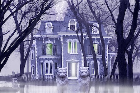 simsearch:700-00262810,k - Haunted House Stock Photo - Rights-Managed, Code: 700-00089555