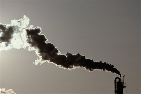 simsearch:700-00018773,k - Smoke Stack Billowing Smoke at Oil Refinery South Korea Stock Photo - Rights-Managed, Code: 700-00081222