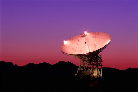 Satellite Dish at Jet Propulsion Lab at Sunset Goldstone, California, USA Stock Photo - Rights-Managed, Code: 700-00081310