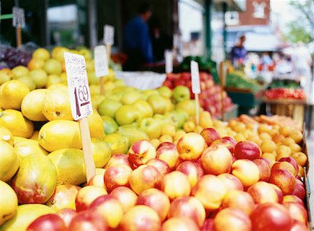 fruit display and price - Fruit Stand Stock Photo - Rights-Managed, Code: 700-00099655