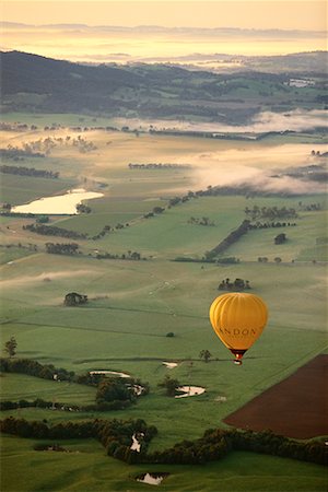 simsearch:700-00056968,k - Hot Air Balloon Over Yarra Valley Victoria, Australia Stock Photo - Rights-Managed, Code: 700-00090712