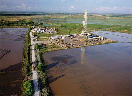 Natural Gas Drilling Platform, Louisiana, USA Stock Photo - Rights-Managed, Code: 700-00150177
