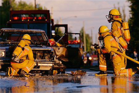 simsearch:700-00090429,k - Aftermath of Car Fire Stock Photo - Rights-Managed, Code: 700-00165554