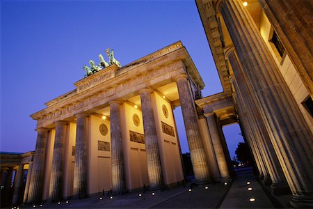 simsearch:700-00948969,k - The Brandenburg Gate Berlin, Germany Stock Photo - Rights-Managed, Code: 700-00169557