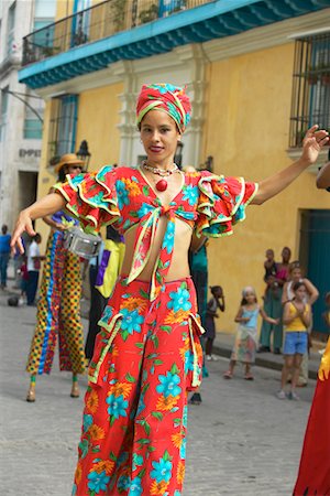 simsearch:841-07783120,k - Street Performers, Havana, Cuba Stock Photo - Rights-Managed, Code: 700-00160768