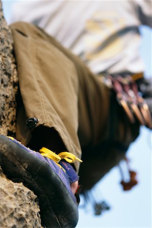 simsearch:841-07083087,k - Man Climbing Rock Face, Close-Up of Foot Stock Photo - Rights-Managed, Code: 700-00160812